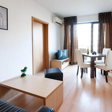 Charming 1 Bedroom For 2 People アパート