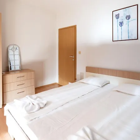 Charming 1 Bedroom For 2 People サニービーチ